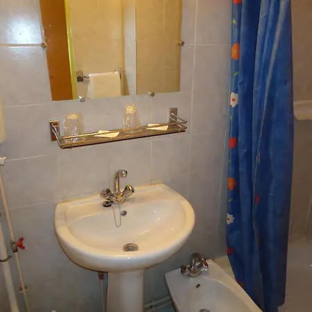 Des Belges Hotel 3*
