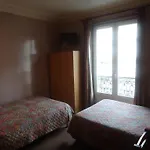 Des Belges 2* Παρίσι
